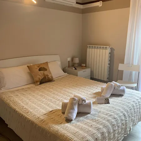 Residenza Lisy Guest house *