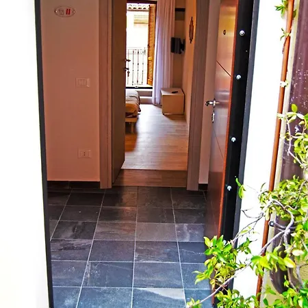 Residenza Lisy * Verbania